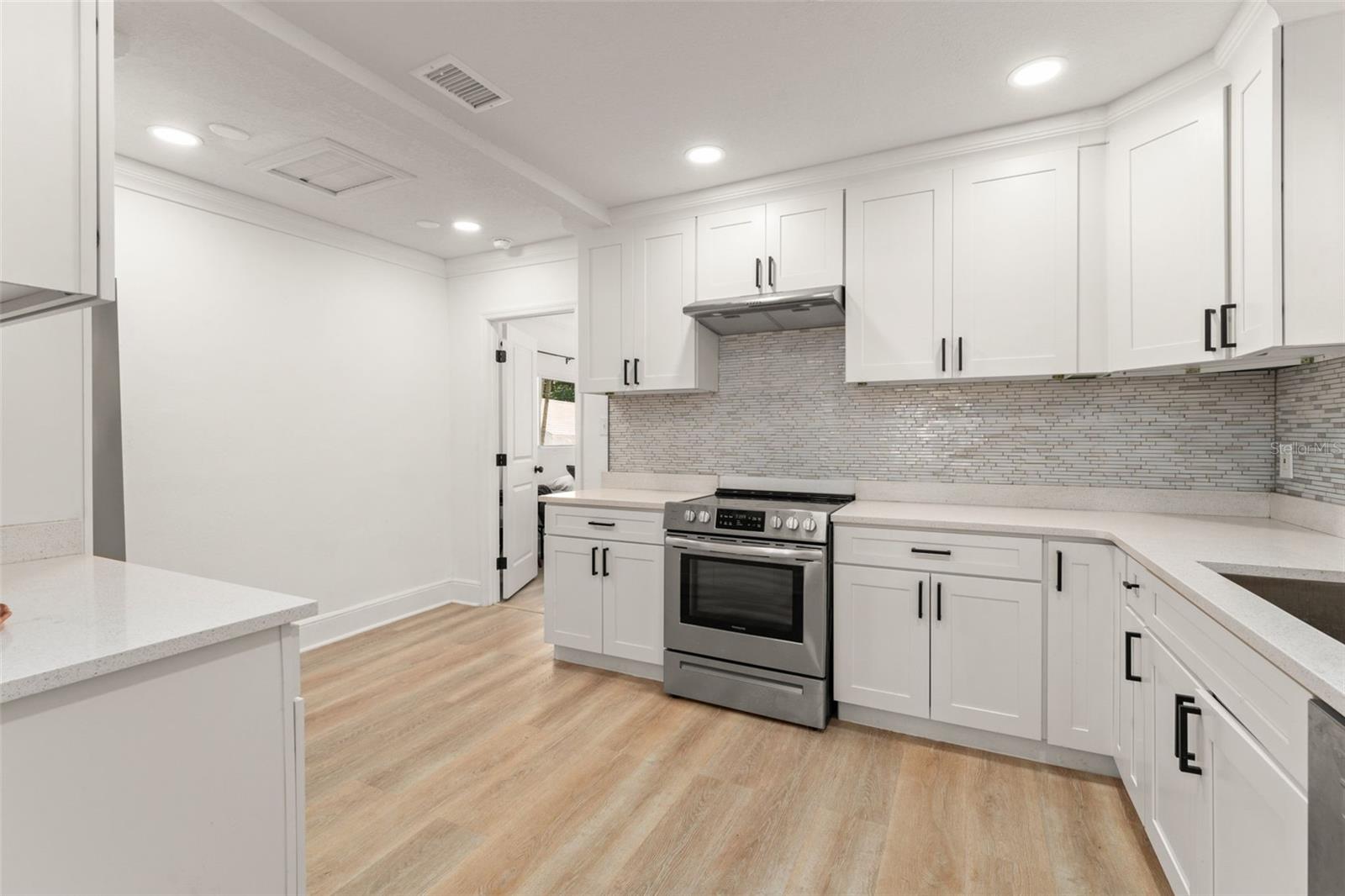 1638 MOUNT VERNON ST, ORLANDO, FL, 32803