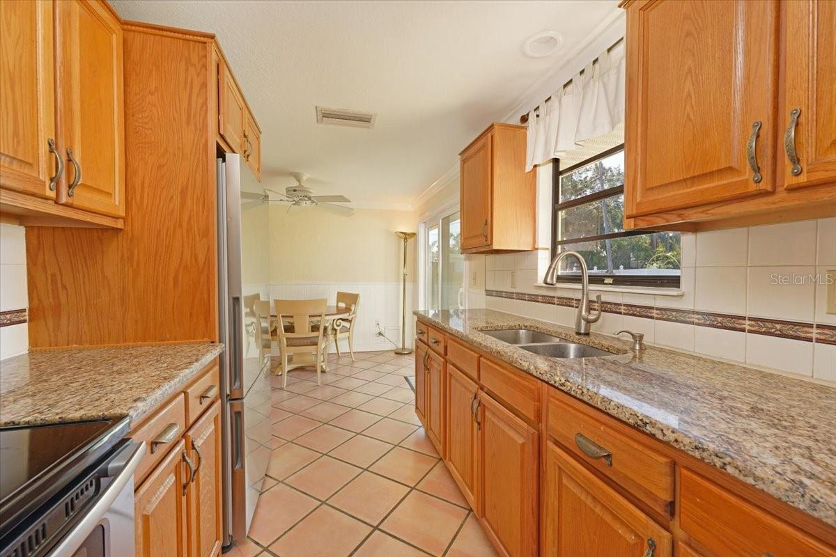2316 BRADFORD ST, SARASOTA, FL, 34231