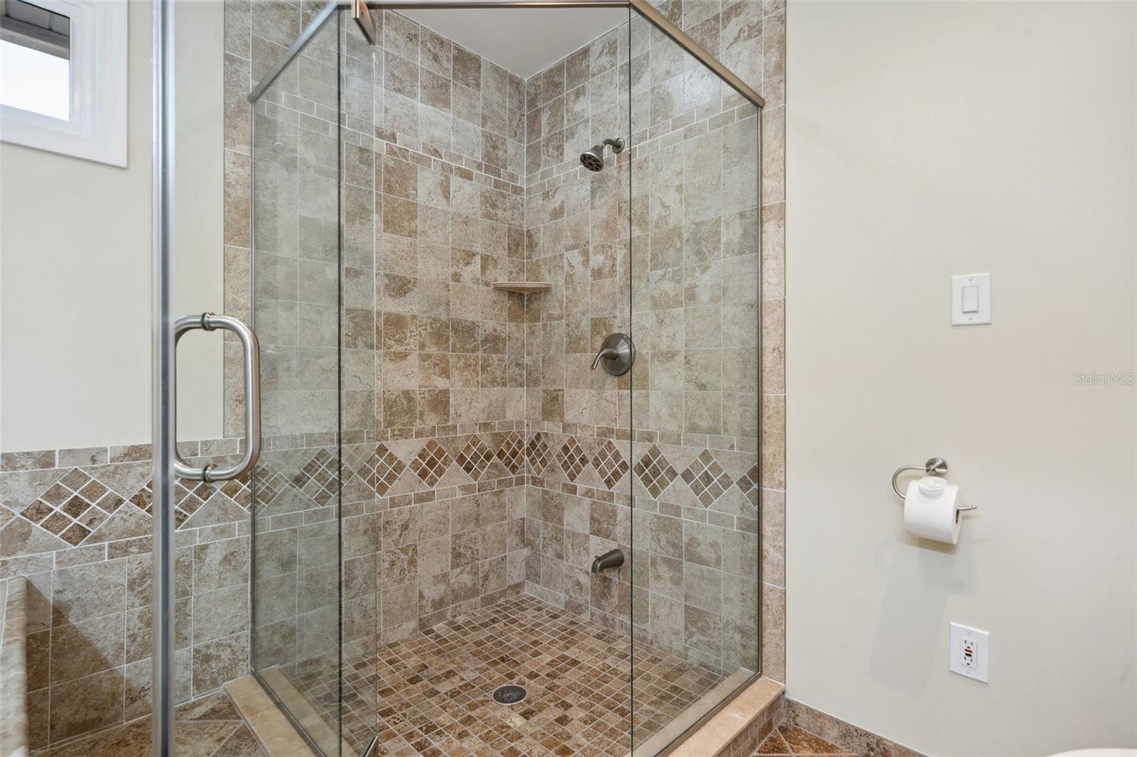 5512 AVENIDA DEL MARE, SARASOTA, FL, 34242
