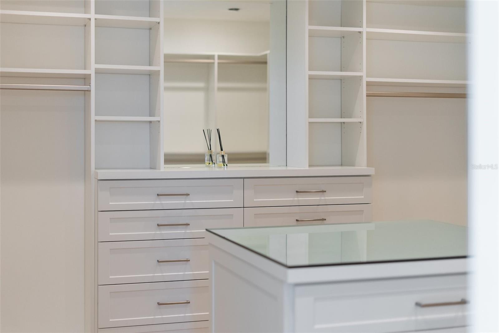 5512 AVENIDA DEL MARE, SARASOTA, FL, 34242