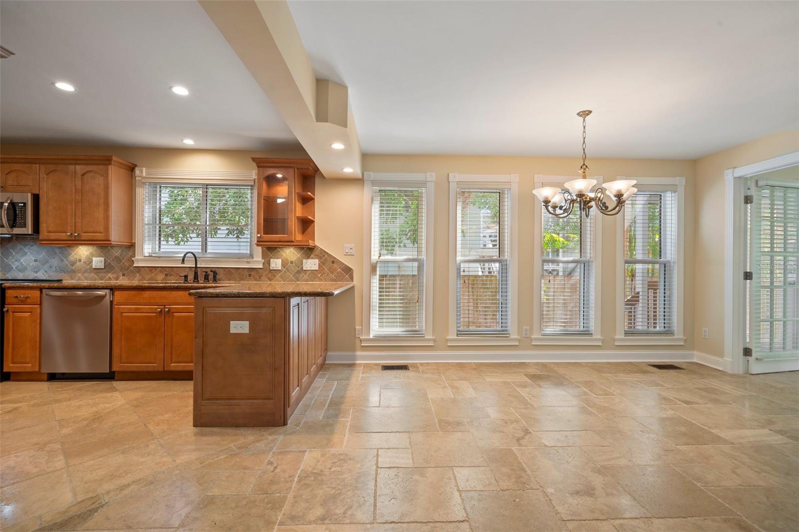 5512 AVENIDA DEL MARE, SARASOTA, FL, 34242