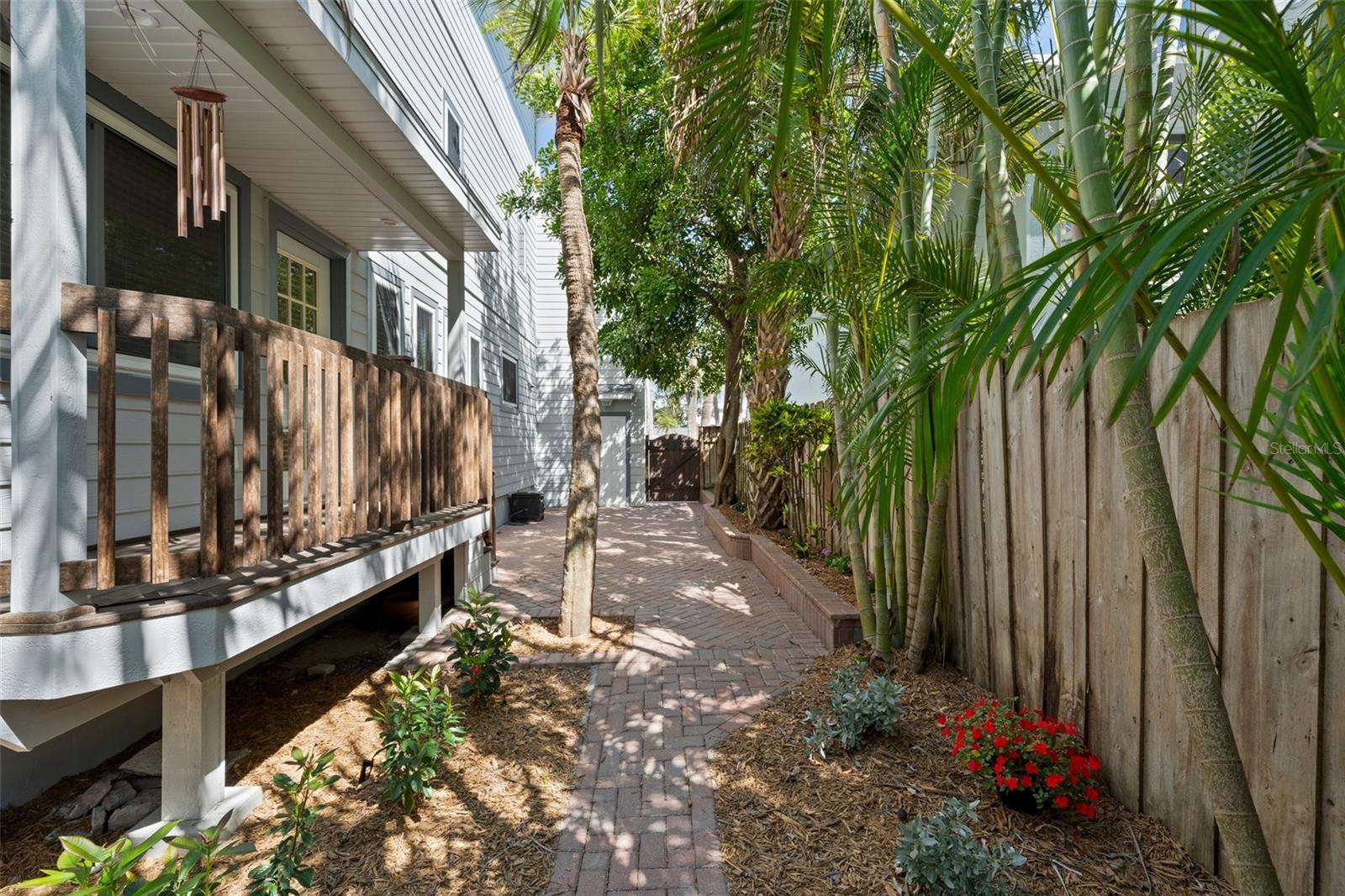 5512 AVENIDA DEL MARE, SARASOTA, FL, 34242