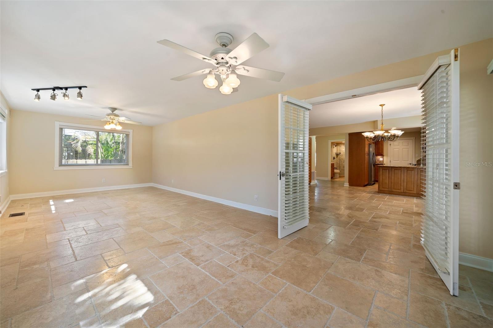 5512 AVENIDA DEL MARE, SARASOTA, FL, 34242