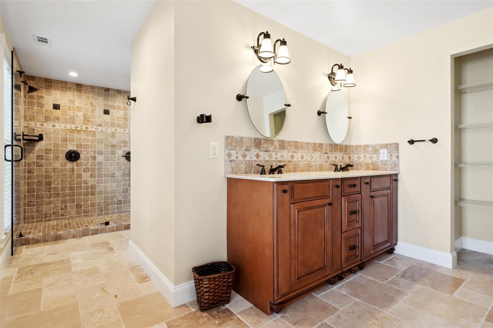 5512 AVENIDA DEL MARE, SARASOTA, FL, 34242