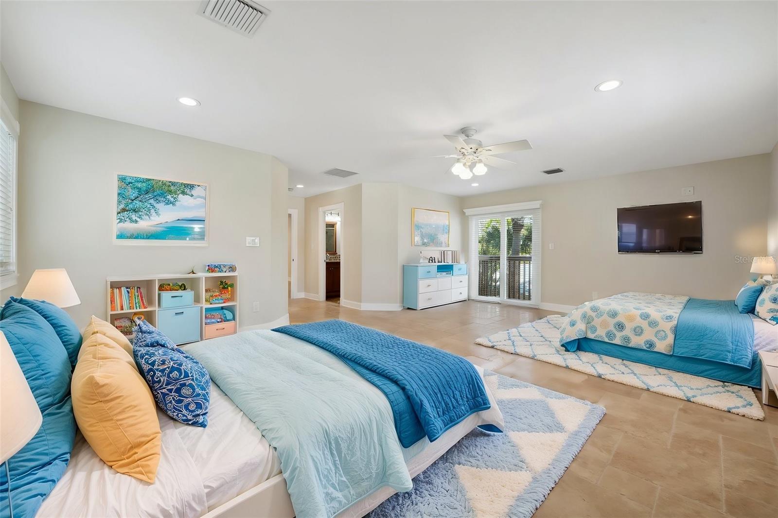 5512 AVENIDA DEL MARE, SARASOTA, FL, 34242