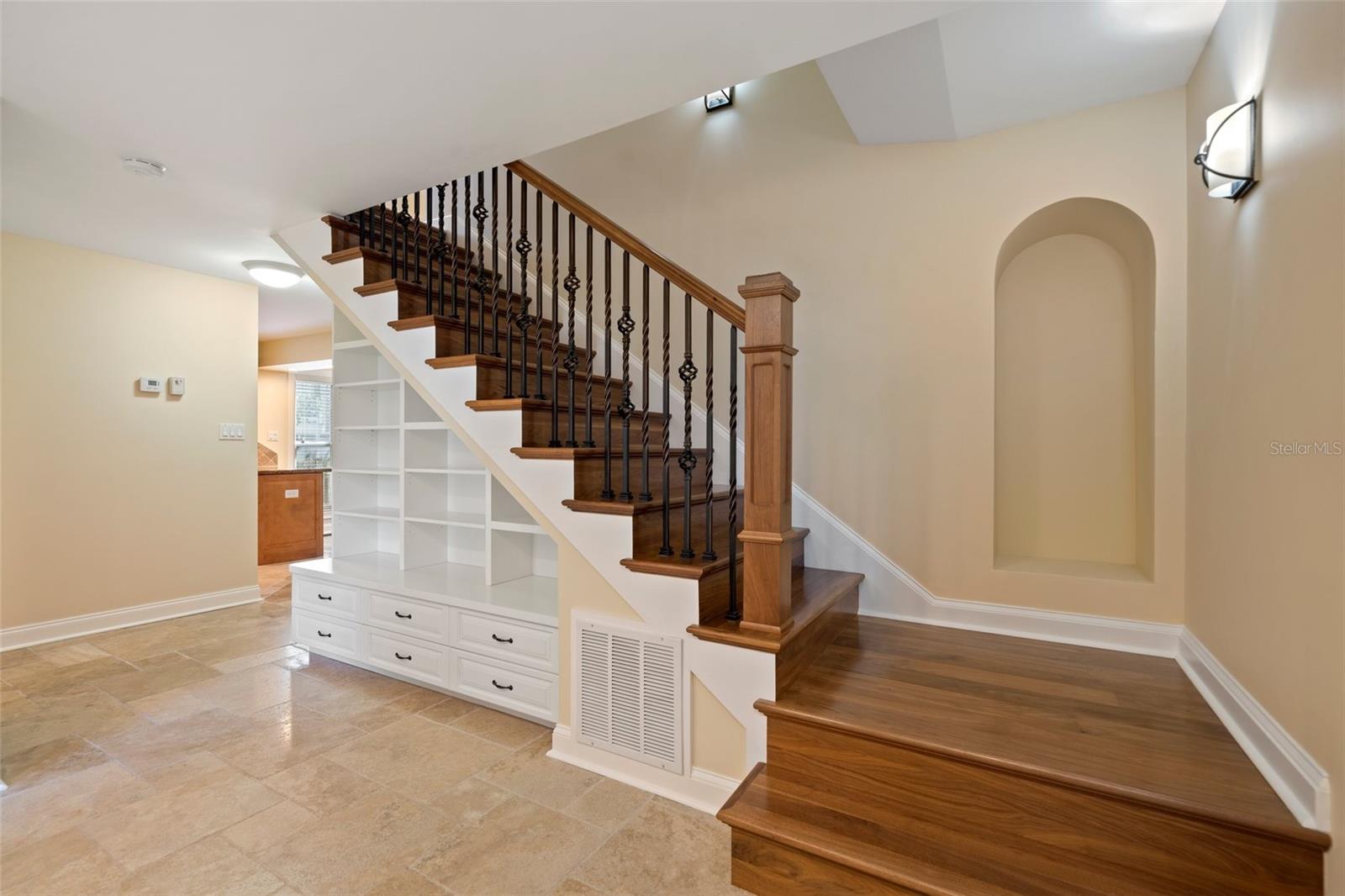 5512 AVENIDA DEL MARE, SARASOTA, FL, 34242