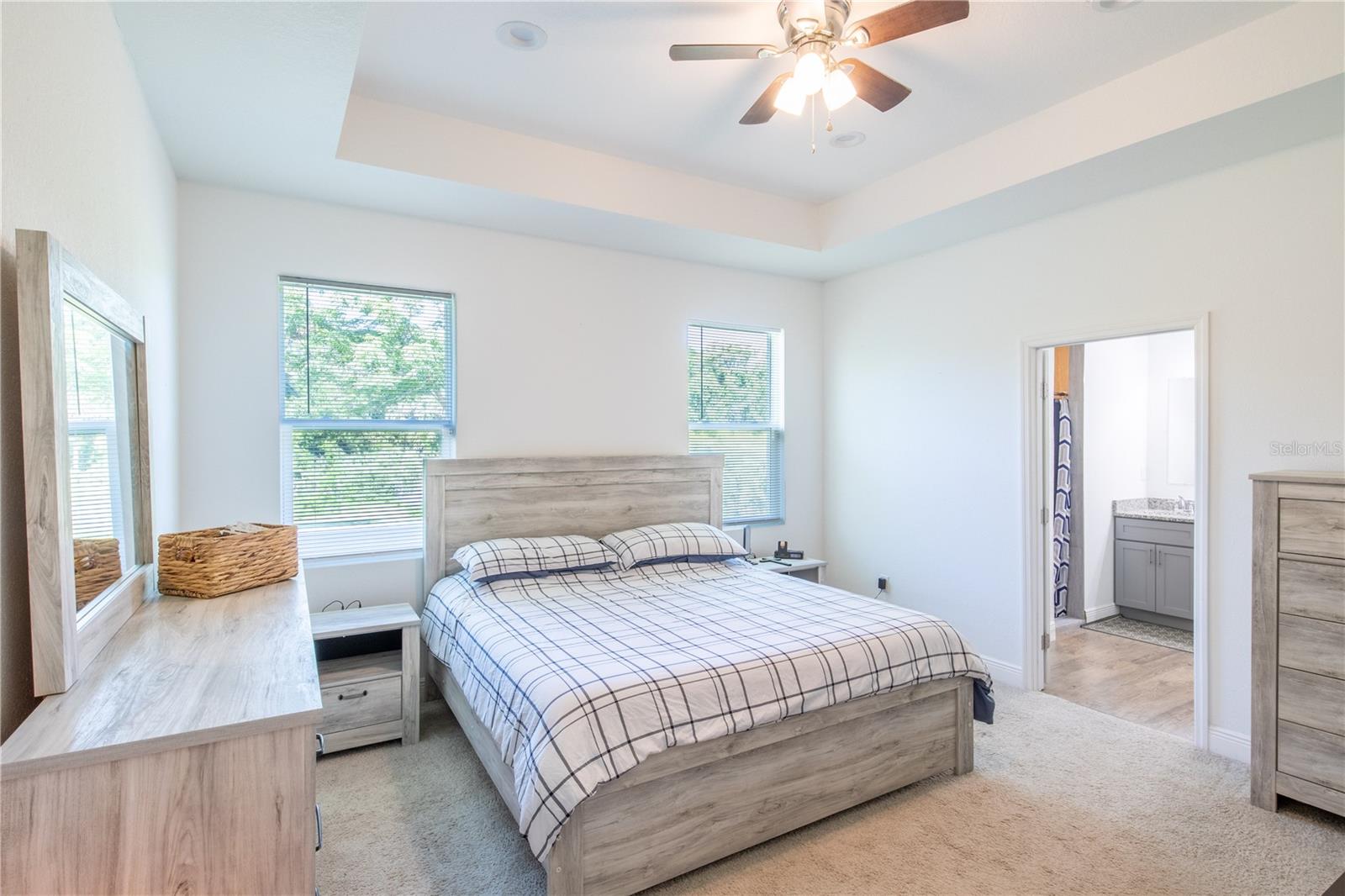 5694 ARAGON AVE, DE LEON SPRINGS, FL, 32130