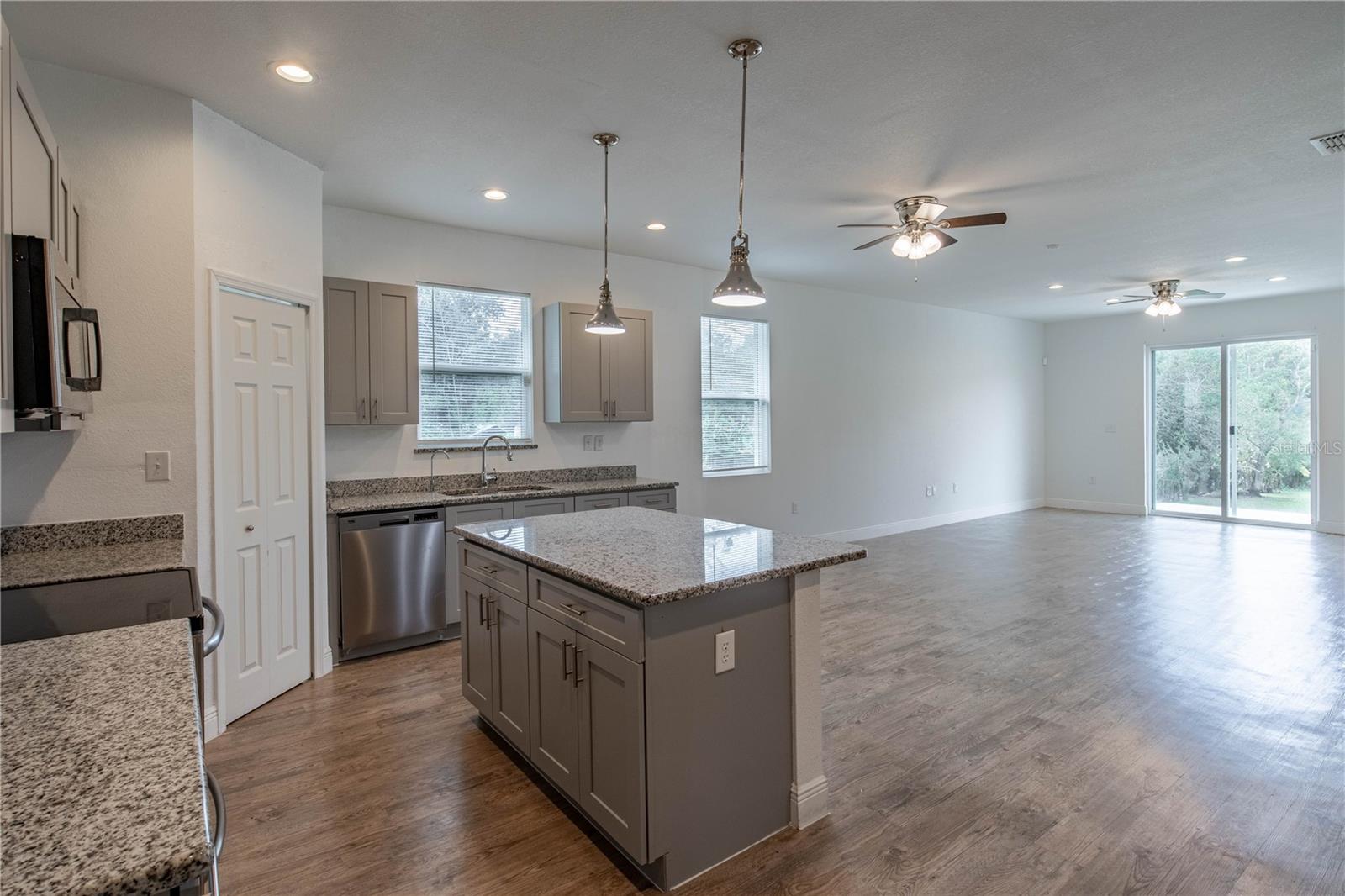 5694 ARAGON AVE, DE LEON SPRINGS, FL, 32130