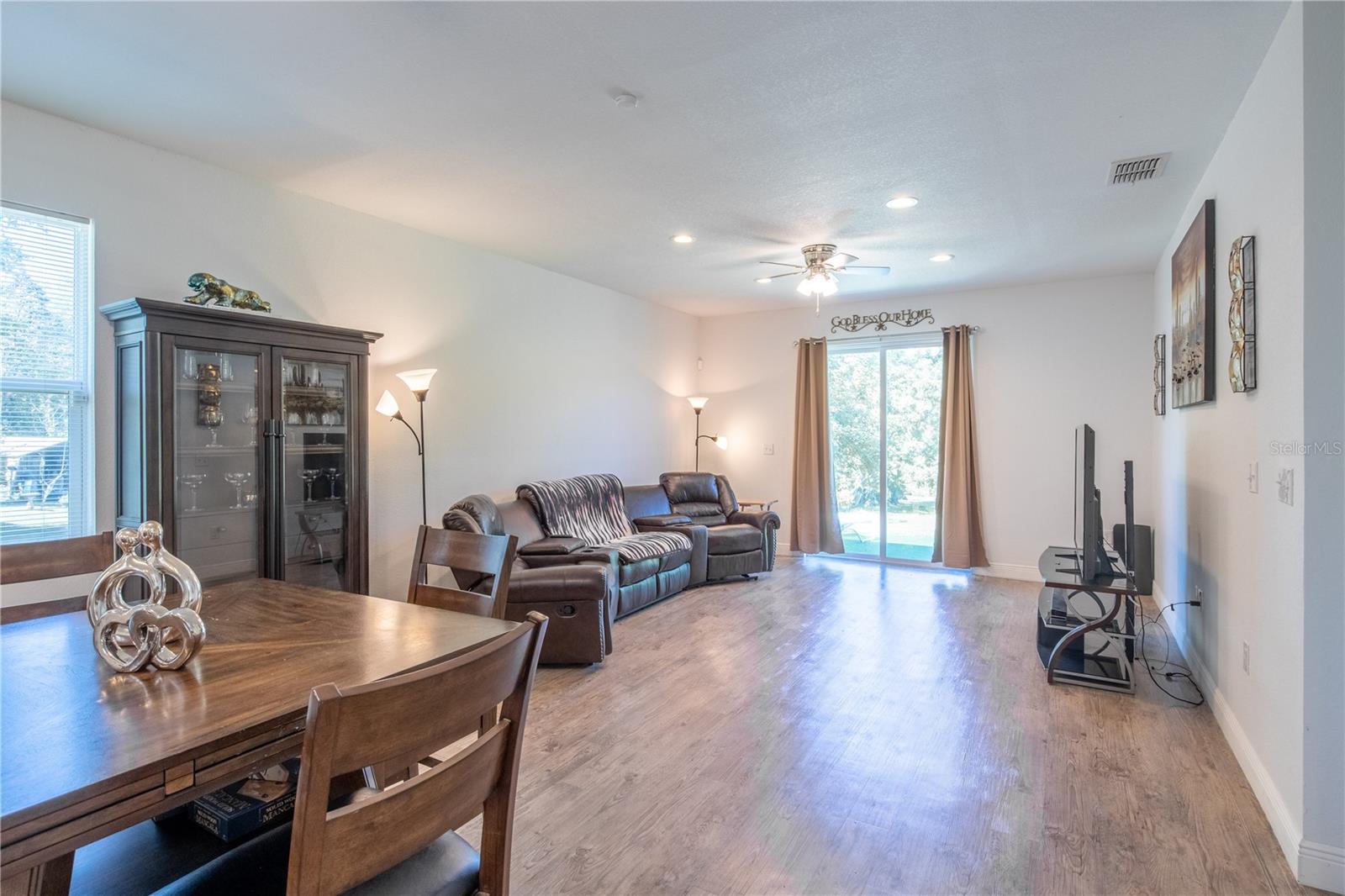 5694 ARAGON AVE, DE LEON SPRINGS, FL, 32130