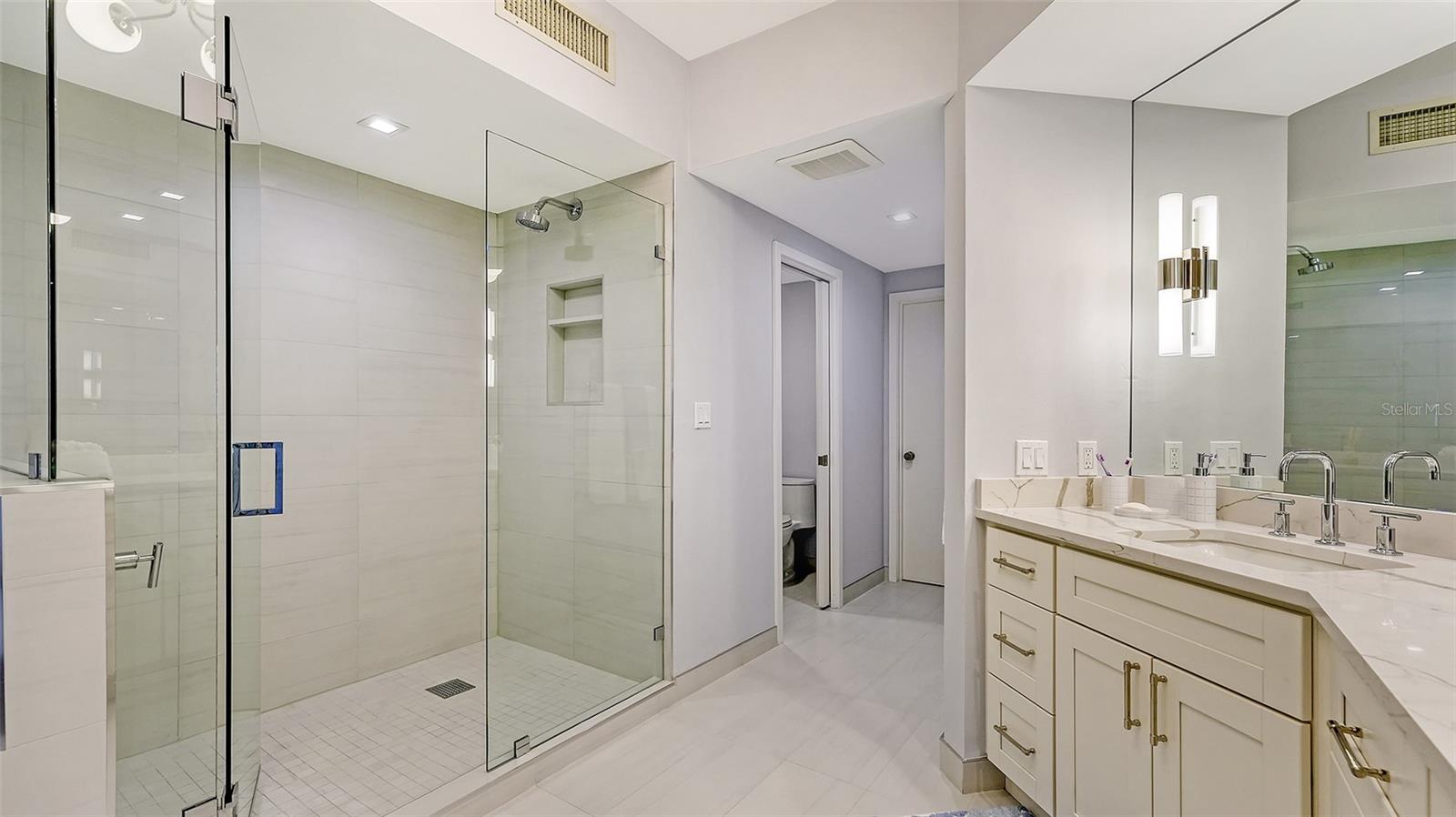 3060 GRAND BAY BLVD #172, LONGBOAT KEY, FL, 34228
