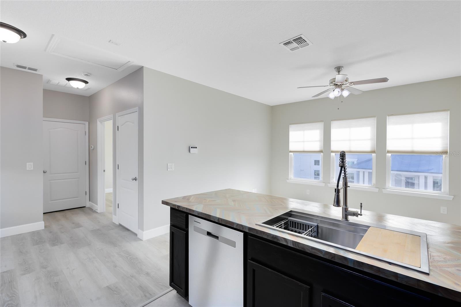 8410 LAUREATE BLVD, ORLANDO, FL, 32827