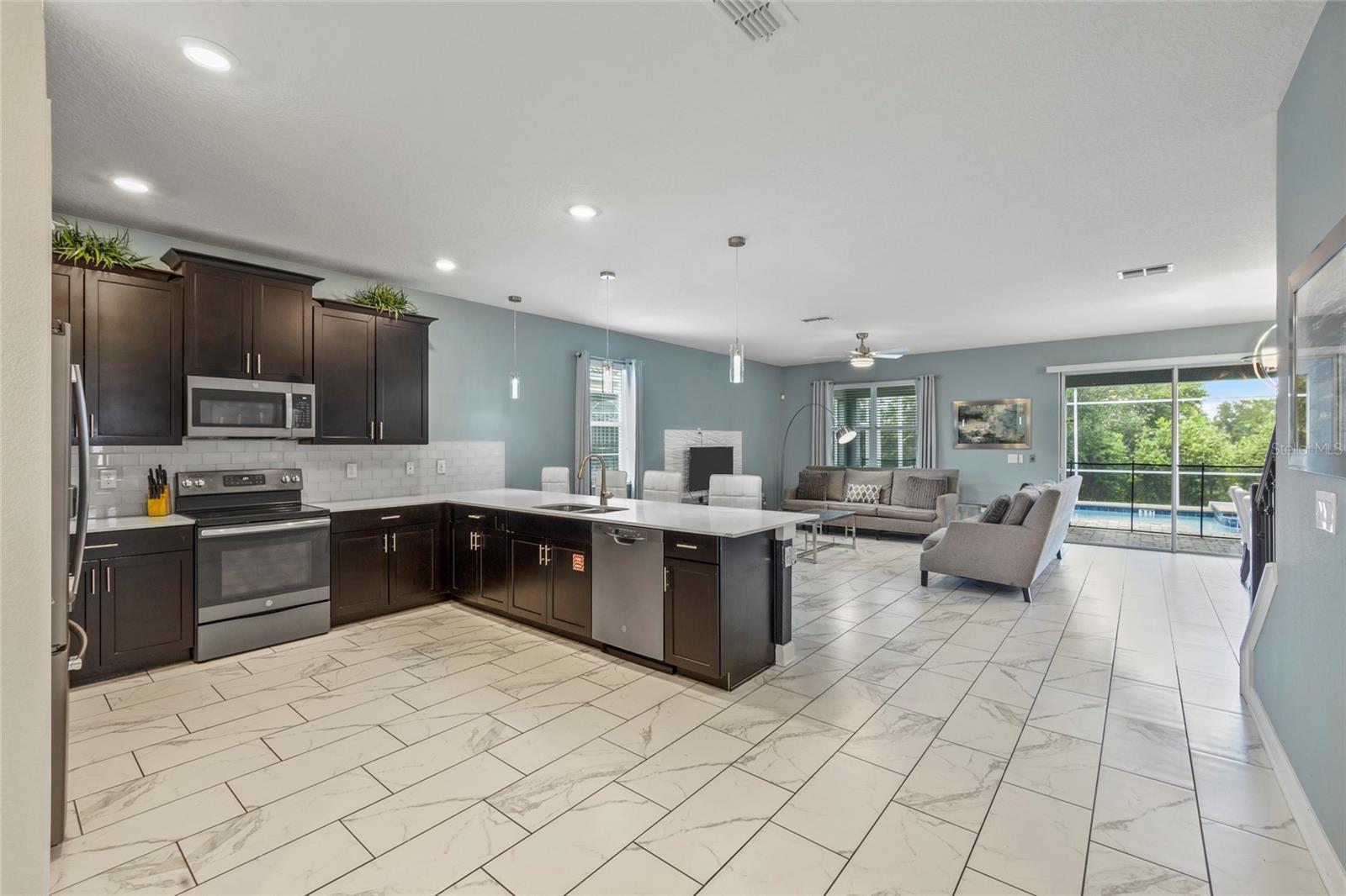 8831 INTERLOCKING CT, DAVENPORT, FL, 33896
