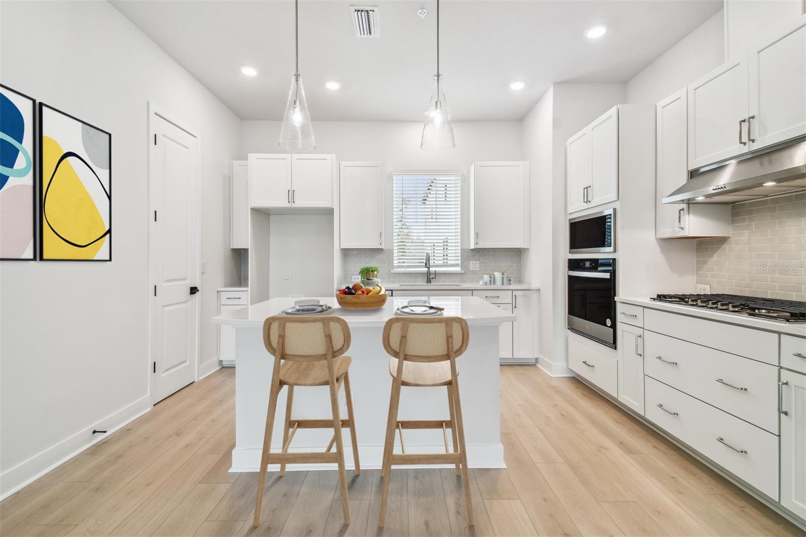 6605 N NEBRASKA AVE #28, TAMPA, FL, 33604