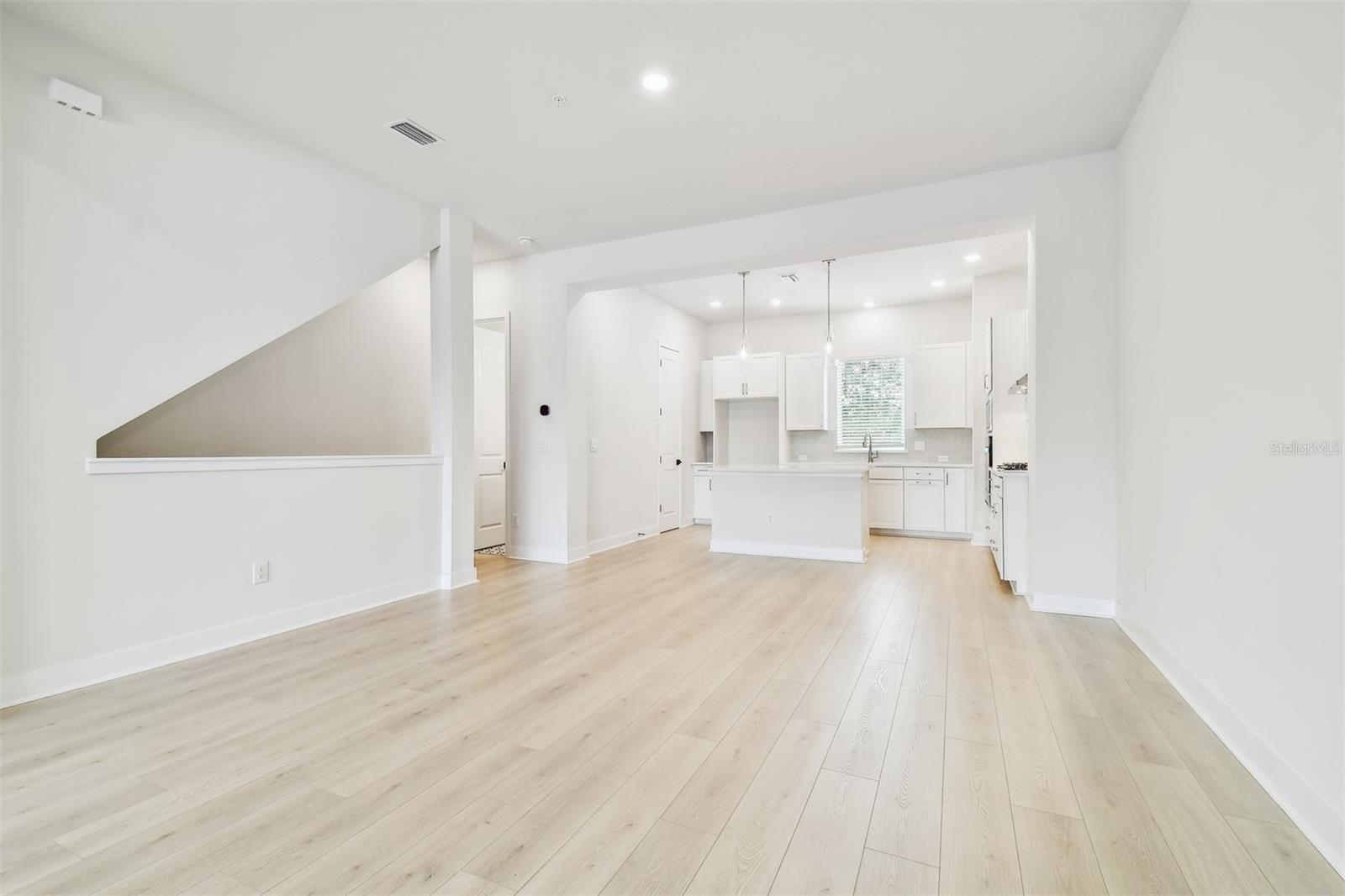 6605 N NEBRASKA AVE #28, TAMPA, FL, 33604