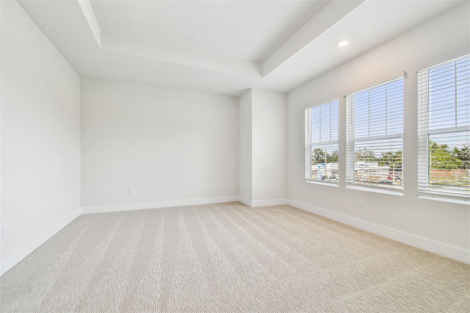 6605 N NEBRASKA AVE #28, TAMPA, FL, 33604