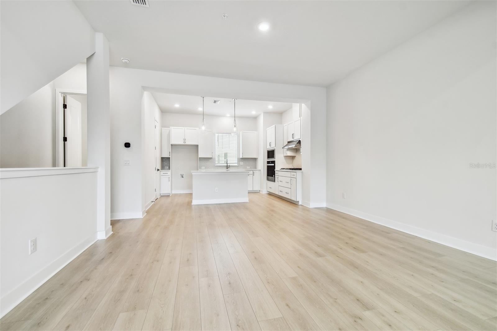 6605 N NEBRASKA AVE #28, TAMPA, FL, 33604
