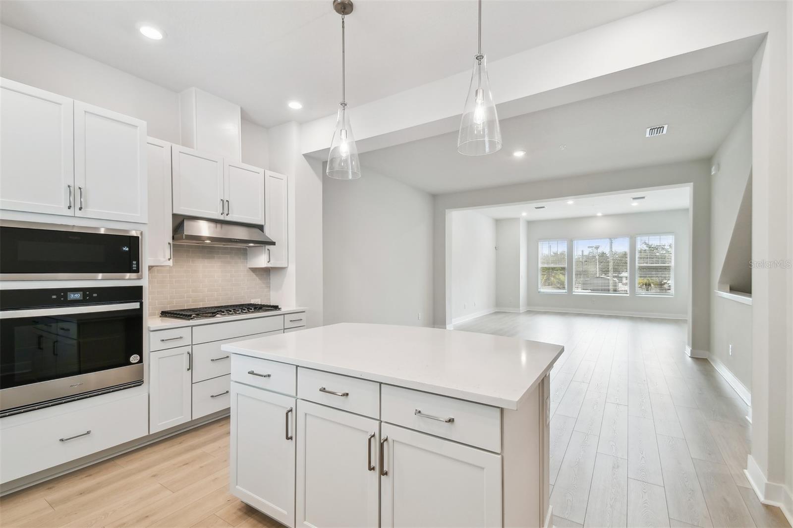 6605 N NEBRASKA AVE #28, TAMPA, FL, 33604