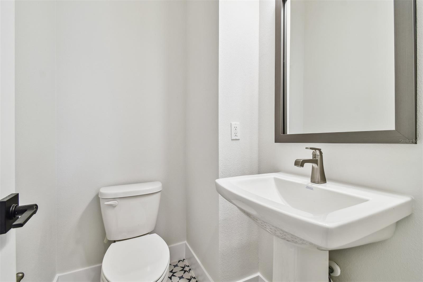 6605 N NEBRASKA AVE #28, TAMPA, FL, 33604