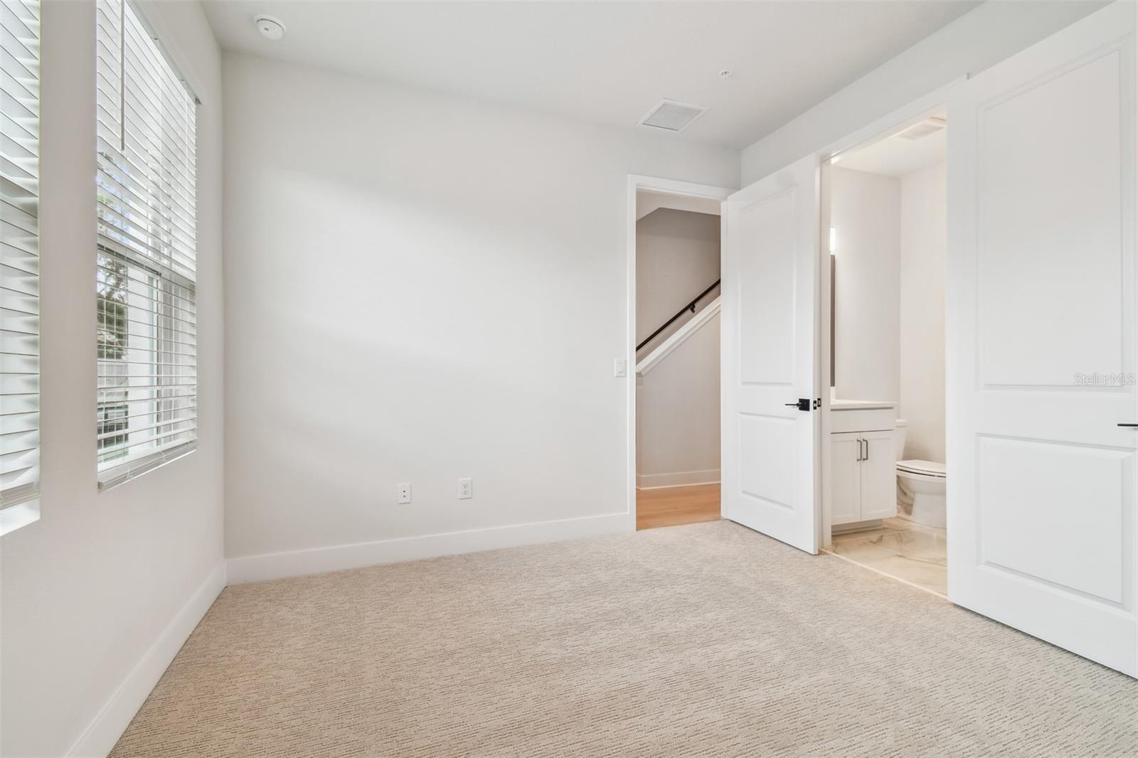 6605 N NEBRASKA AVE #28, TAMPA, FL, 33604