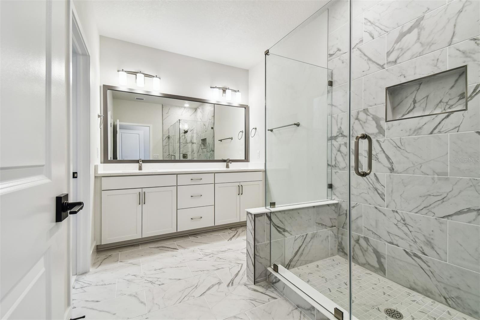 6605 N NEBRASKA AVE #28, TAMPA, FL, 33604
