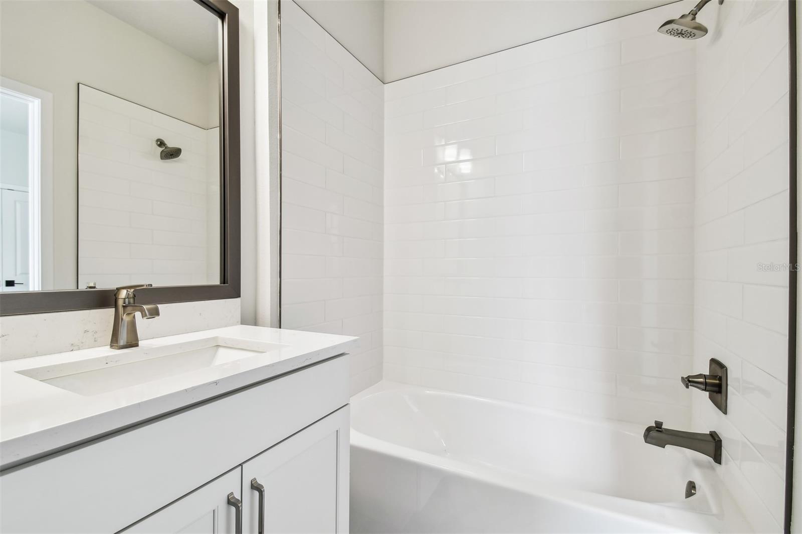 6605 N NEBRASKA AVE #28, TAMPA, FL, 33604