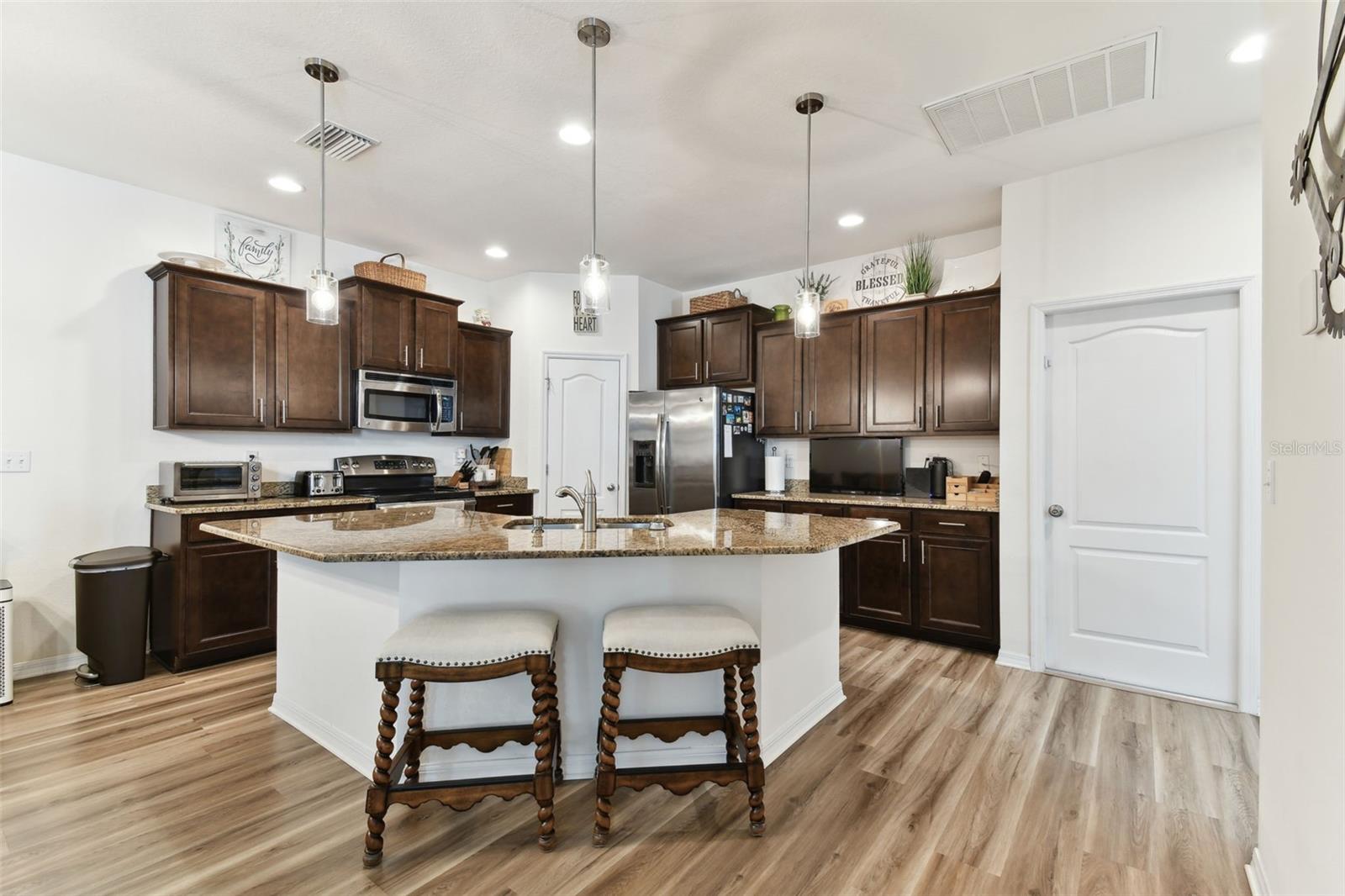 32853 WOODTHRUSH WAY, WESLEY CHAPEL, FL, 33545
