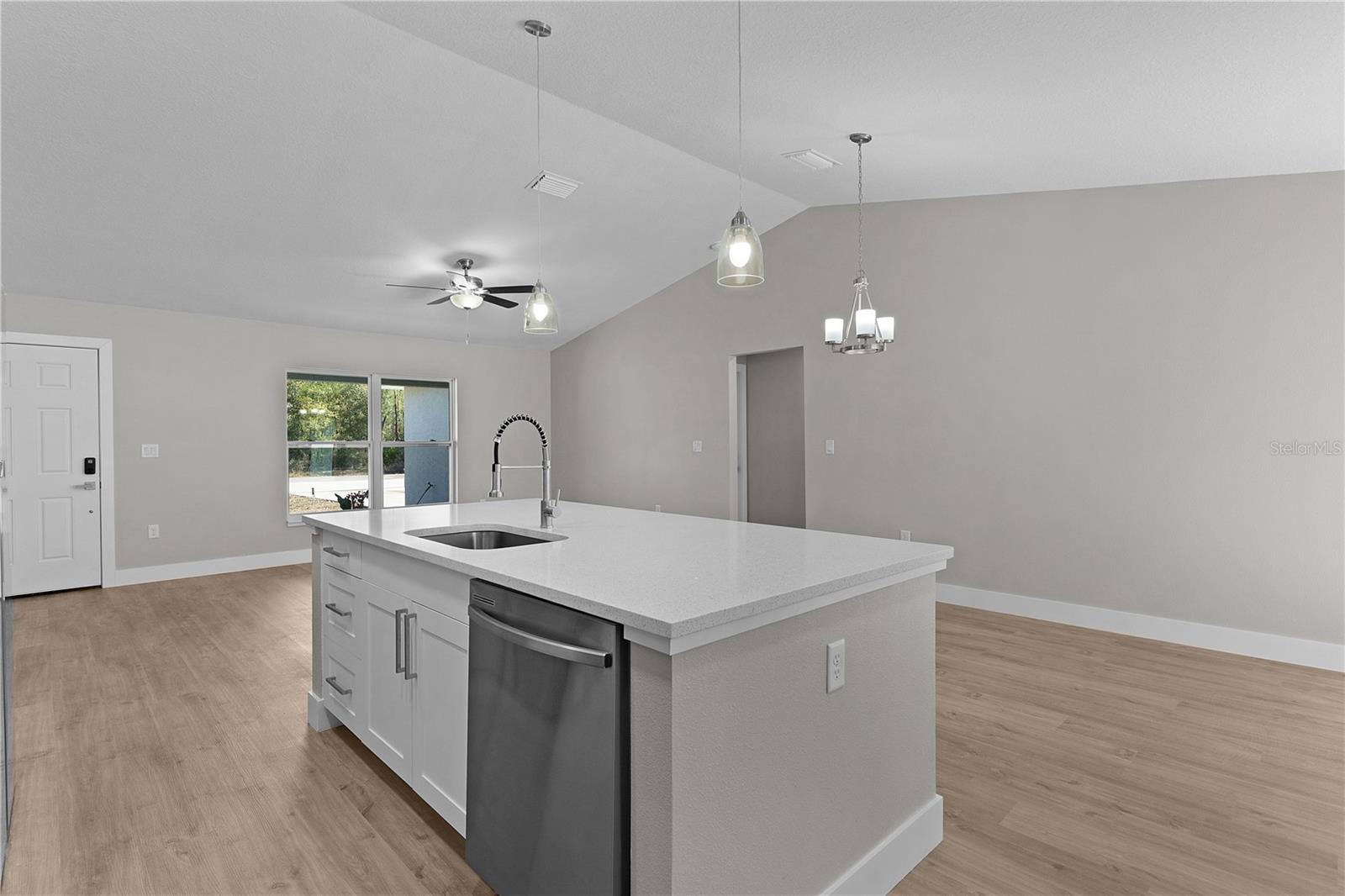 64 MALAUKA DR, OCKLAWAHA, FL, 32179