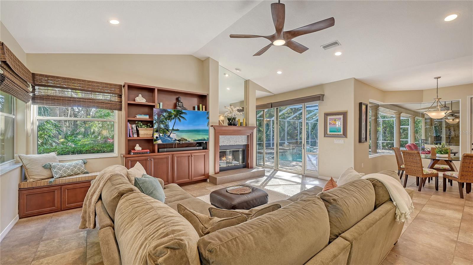 8504 WOODBRIAR DR, SARASOTA, FL, 34238