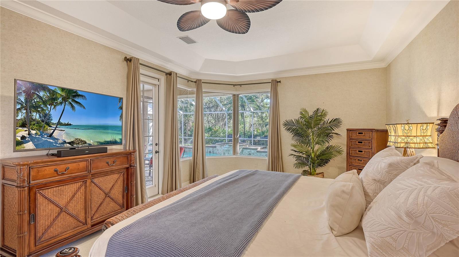 8504 WOODBRIAR DR, SARASOTA, FL, 34238