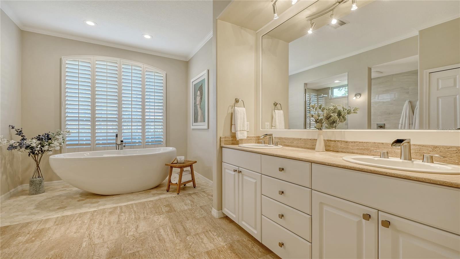 8504 WOODBRIAR DR, SARASOTA, FL, 34238