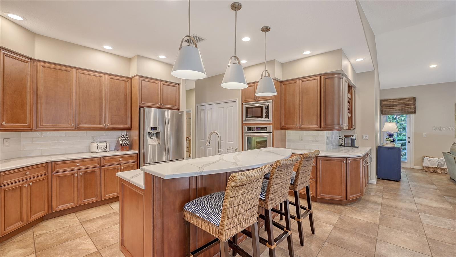 8504 WOODBRIAR DR, SARASOTA, FL, 34238