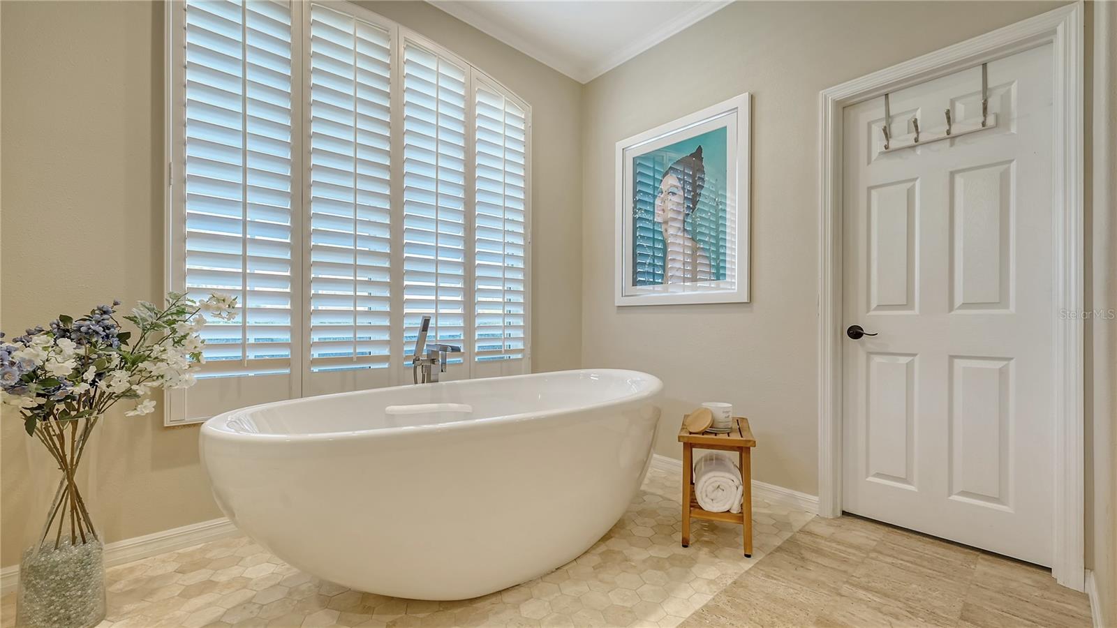 8504 WOODBRIAR DR, SARASOTA, FL, 34238