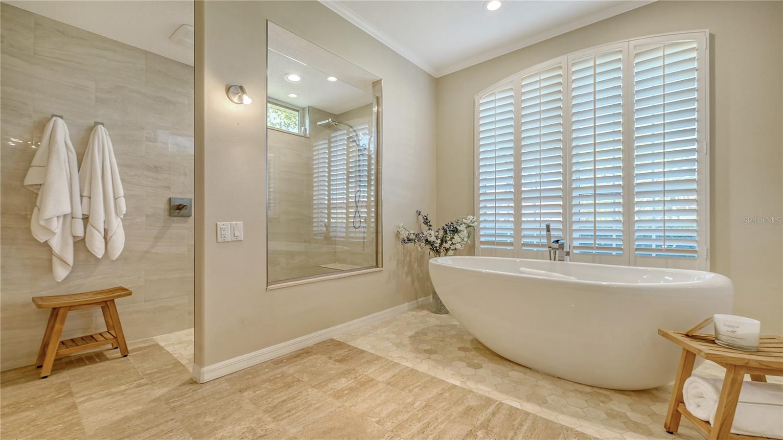 8504 WOODBRIAR DR, SARASOTA, FL, 34238