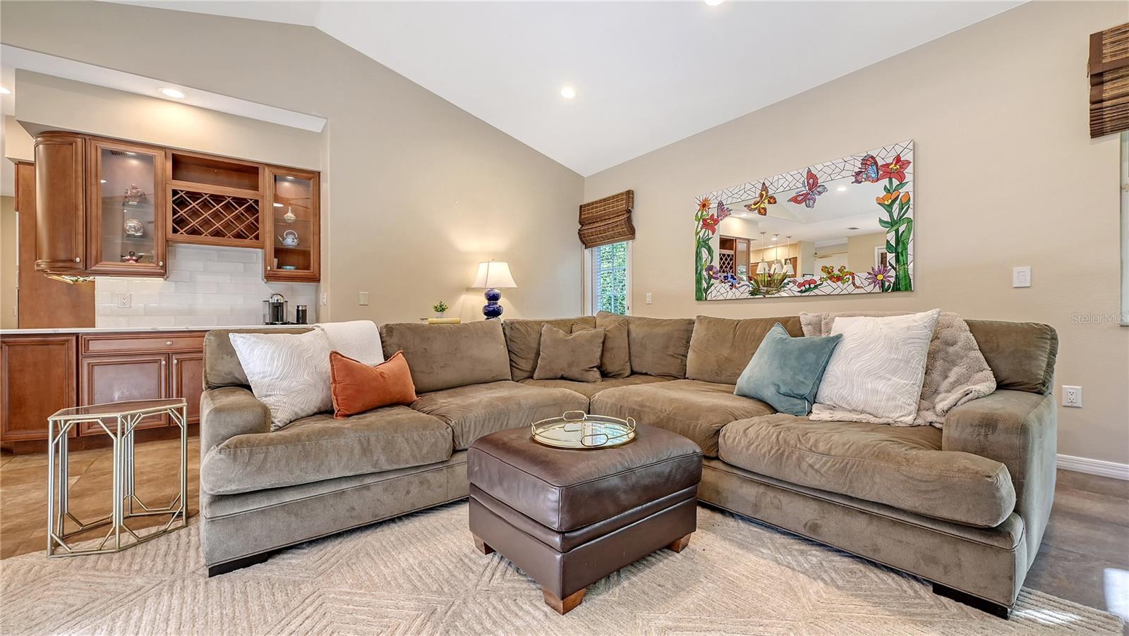 8504 WOODBRIAR DR, SARASOTA, FL, 34238