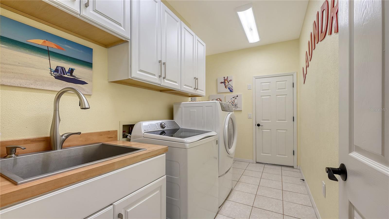 8504 WOODBRIAR DR, SARASOTA, FL, 34238