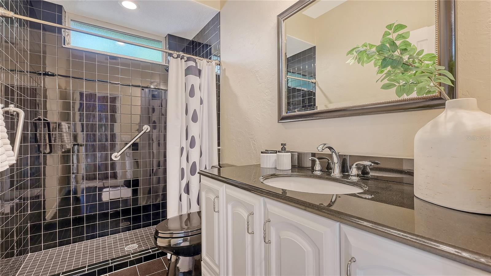 8504 WOODBRIAR DR, SARASOTA, FL, 34238