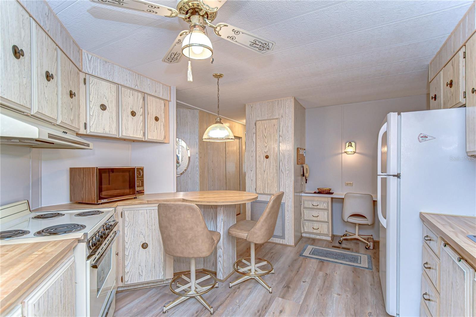 34925 CARL AVE, ZEPHYRHILLS, FL, 33541