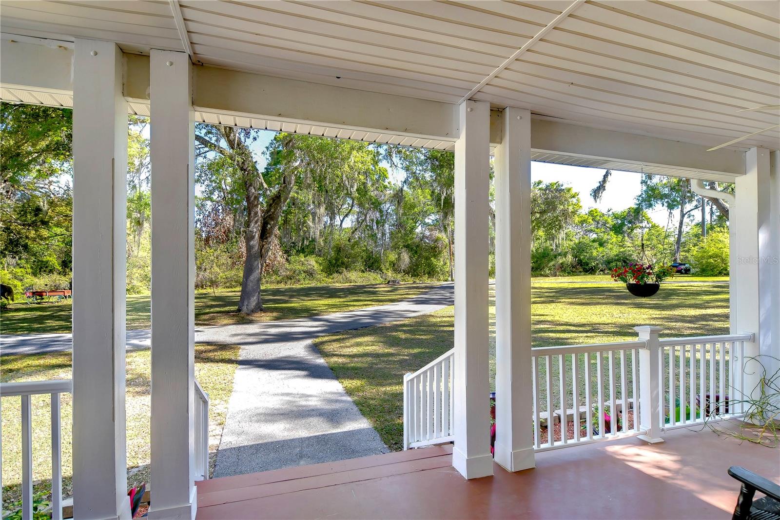 37410 DIXIE AVE, DADE CITY, FL, 33525