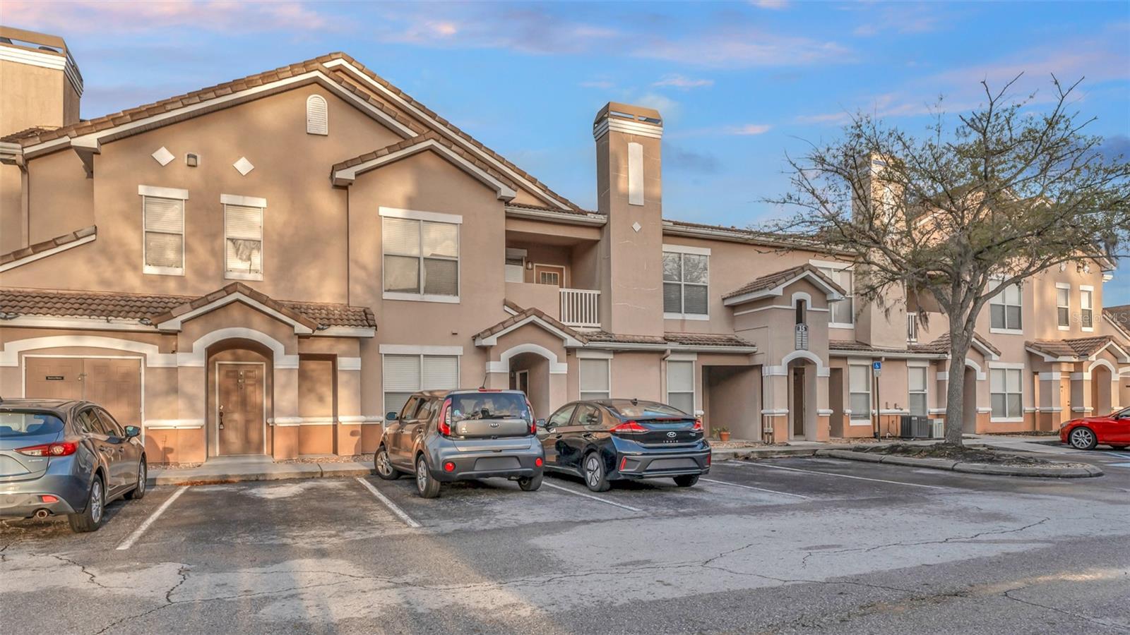 18023 VILLA CREEK DR #18023, TAMPA, FL, 33647