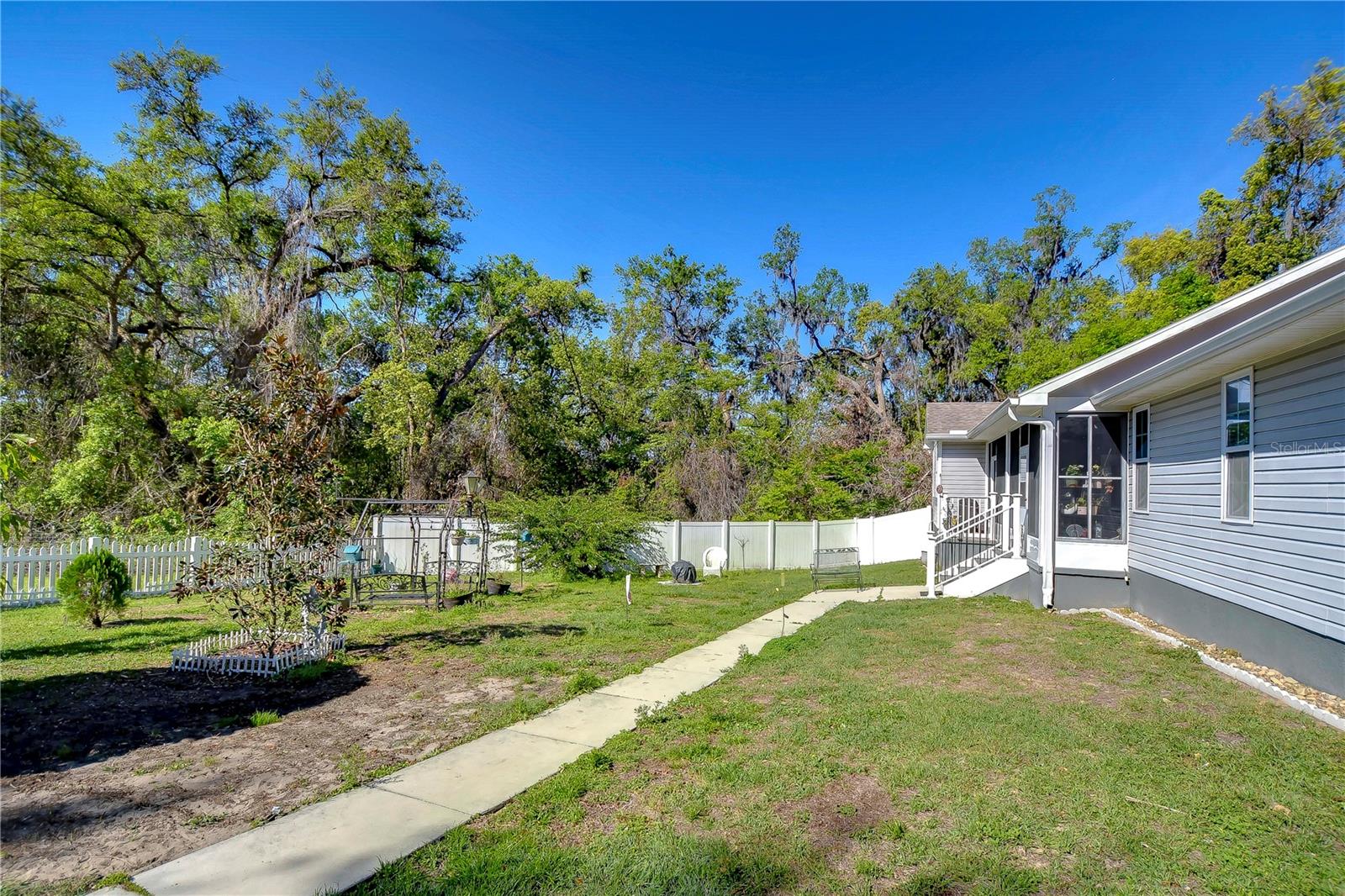 37362 DIXIE AVE, DADE CITY, FL, 33525