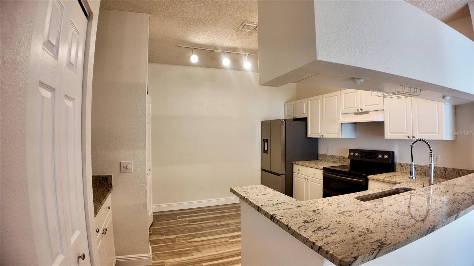 2115 ARBOR LAKES CIR #2115, SANFORD, FL, 32771