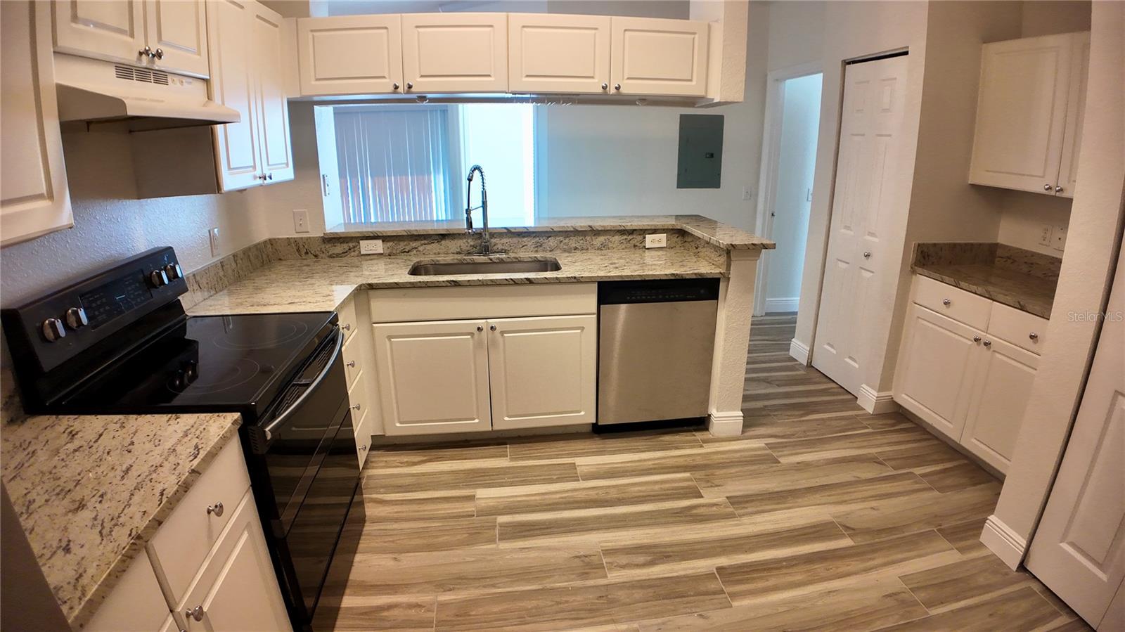 2115 ARBOR LAKES CIR #2115, SANFORD, FL, 32771