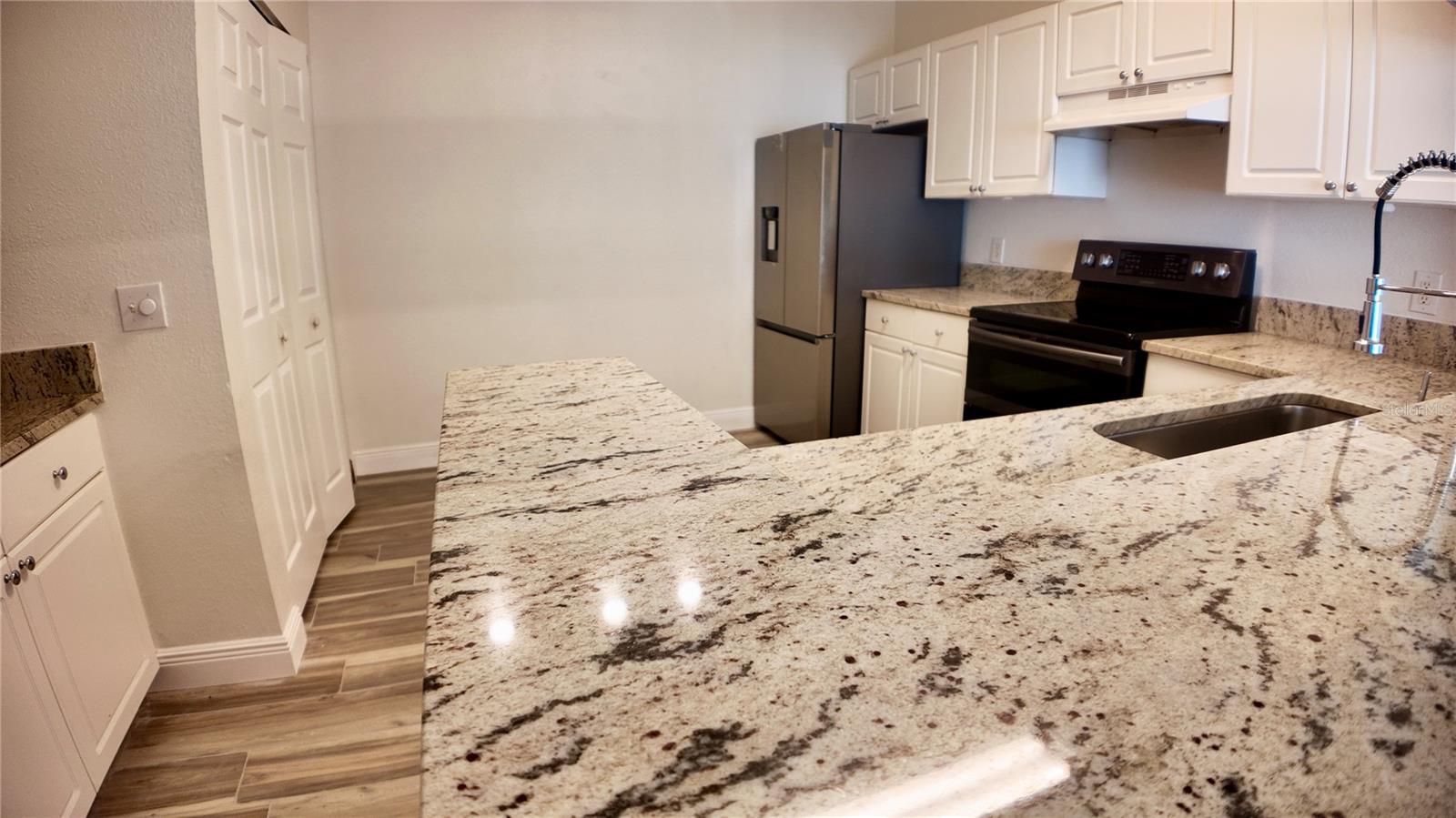 2115 ARBOR LAKES CIR #2115, SANFORD, FL, 32771