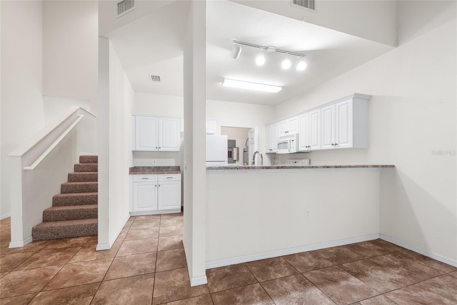 1571 NW 29TH RD #3, GAINESVILLE, FL, 32605