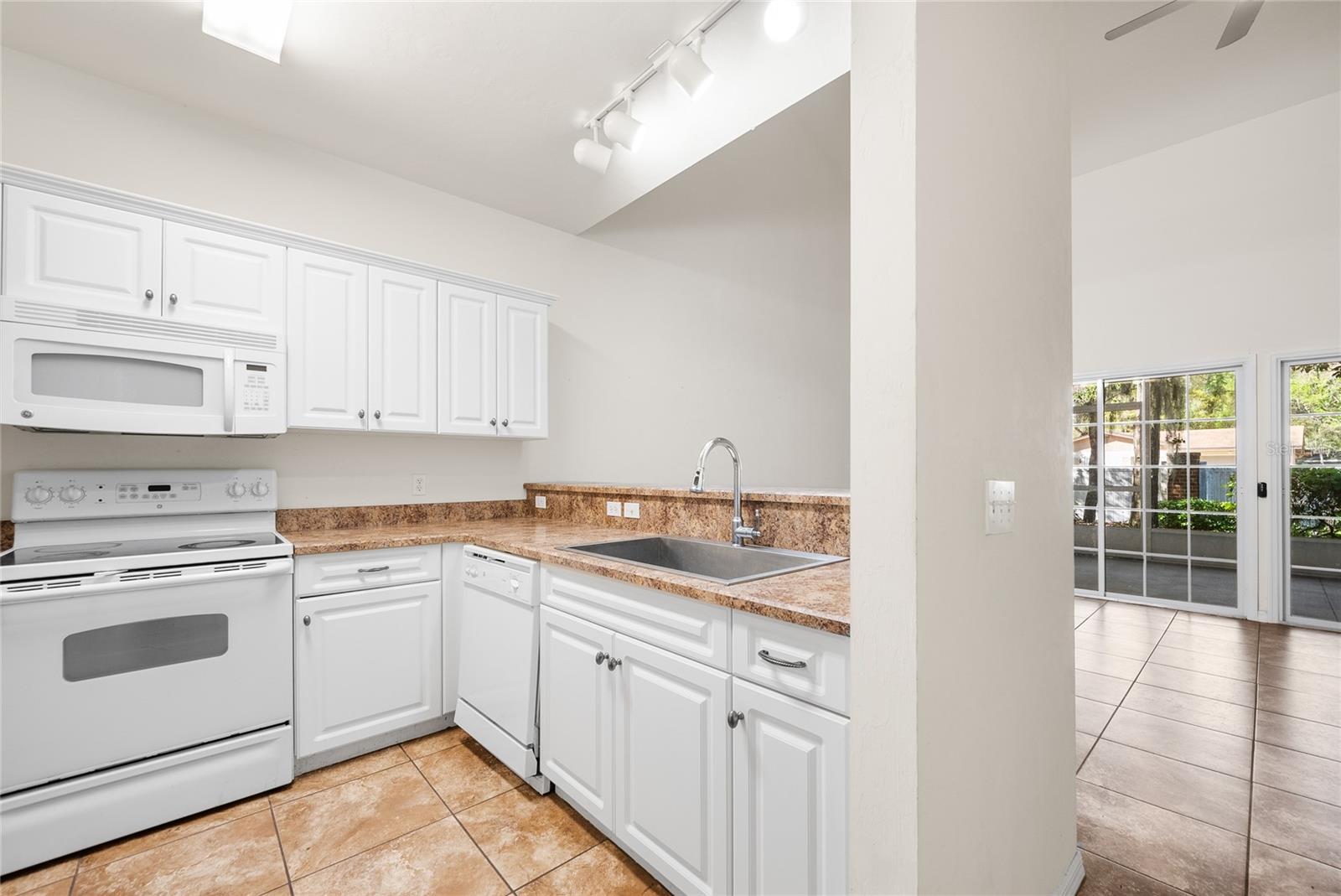 1571 NW 29TH RD #3, GAINESVILLE, FL, 32605