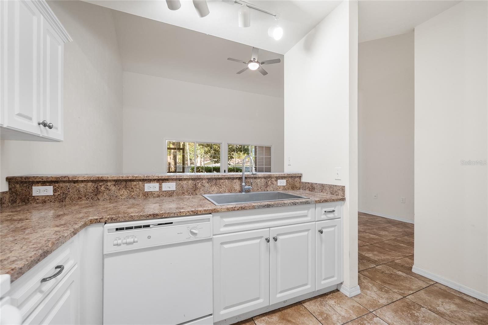 1571 NW 29TH RD #3, GAINESVILLE, FL, 32605