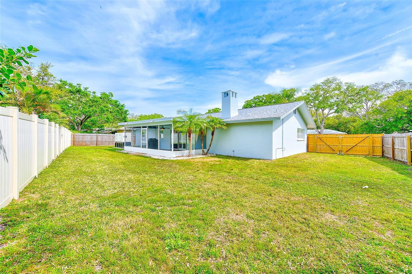 921 WOODLAND DR, PALM HARBOR, FL, 34683