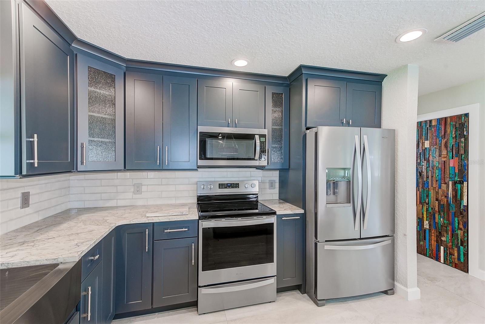 921 WOODLAND DR, PALM HARBOR, FL, 34683