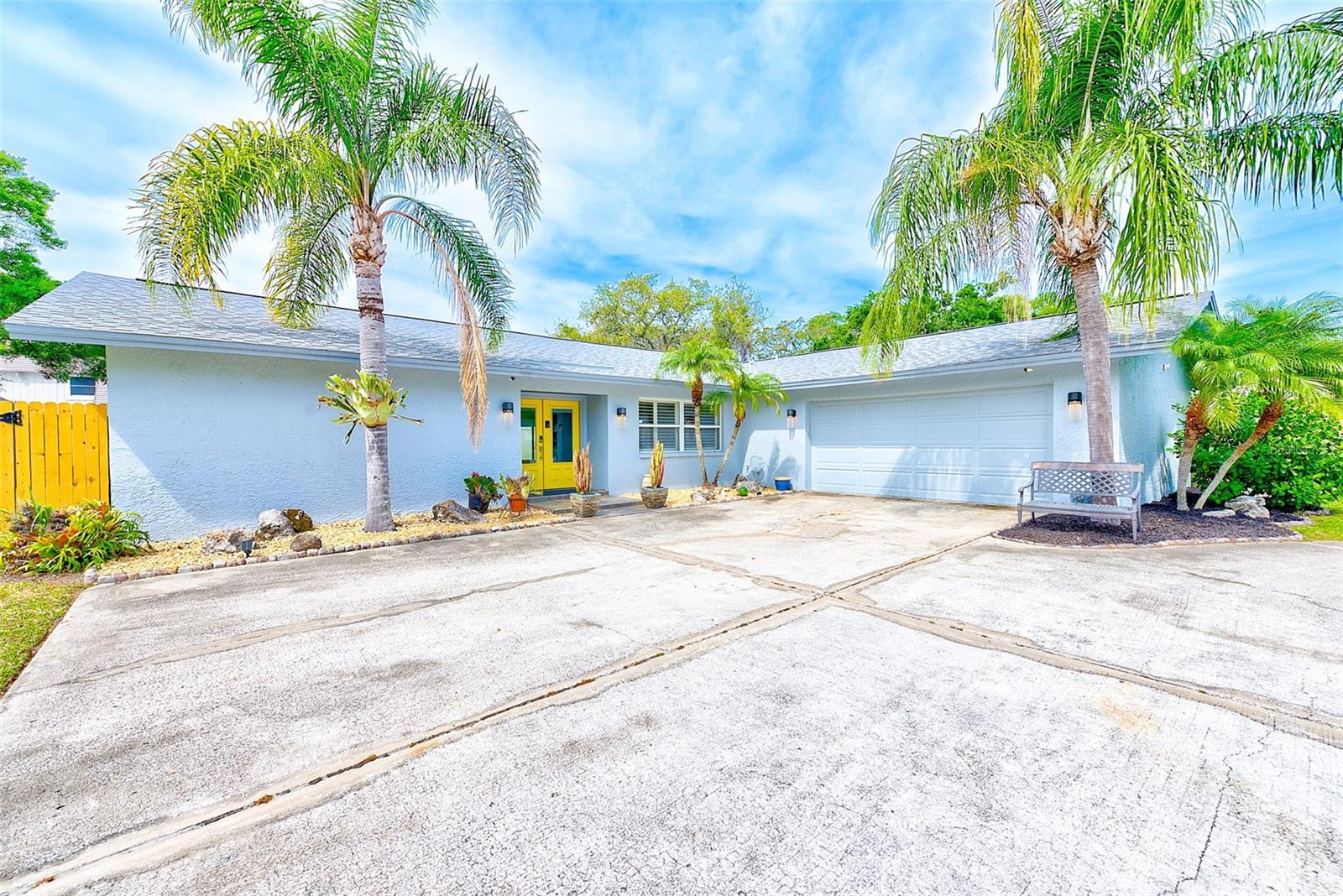 921 WOODLAND DR, PALM HARBOR, FL, 34683