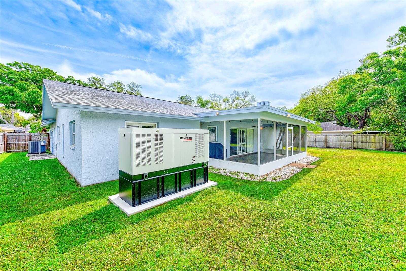 921 WOODLAND DR, PALM HARBOR, FL, 34683